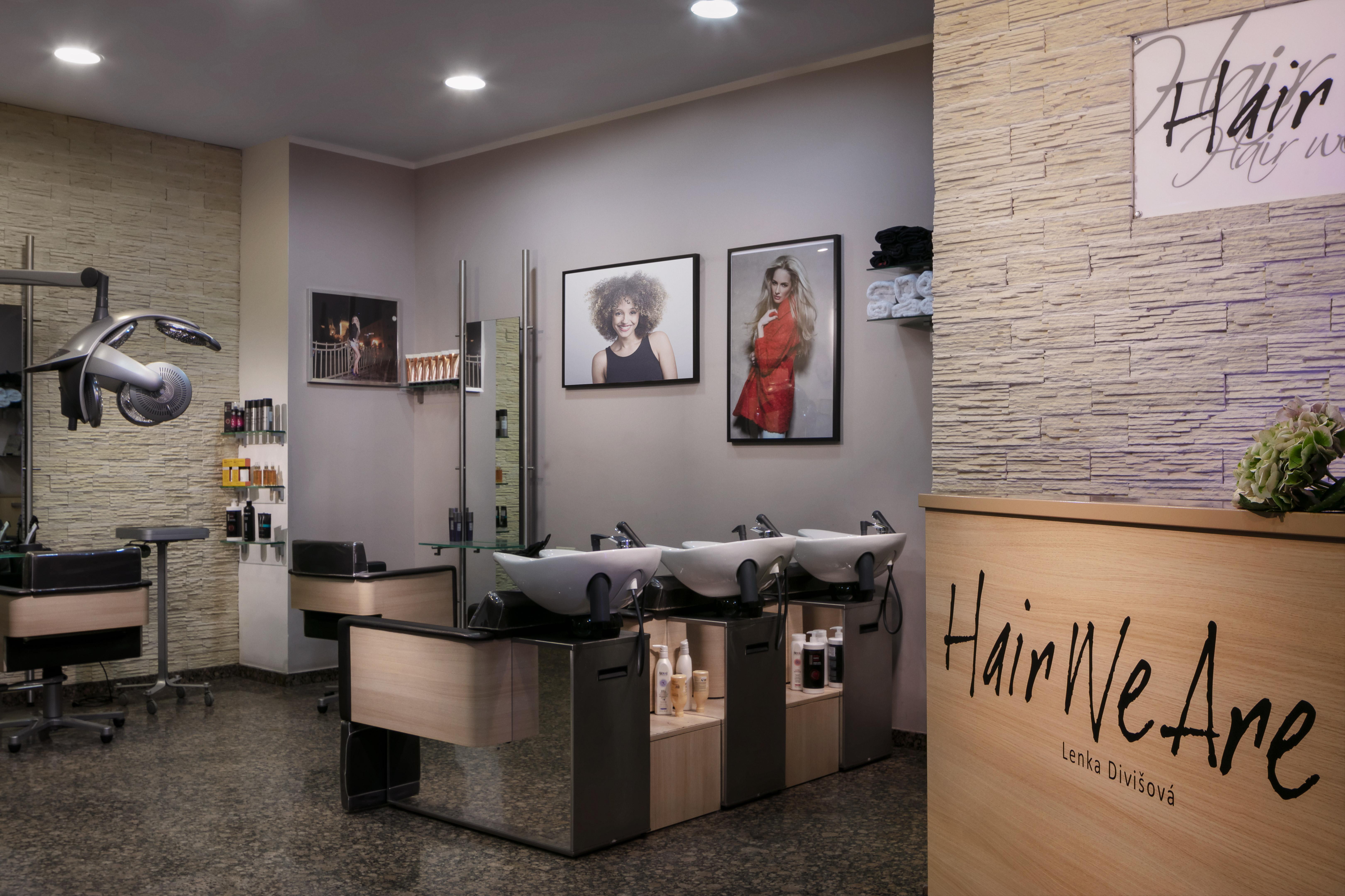 Ambassador Zlata Husa Praha Bagian luar foto Hair salon in Germany
